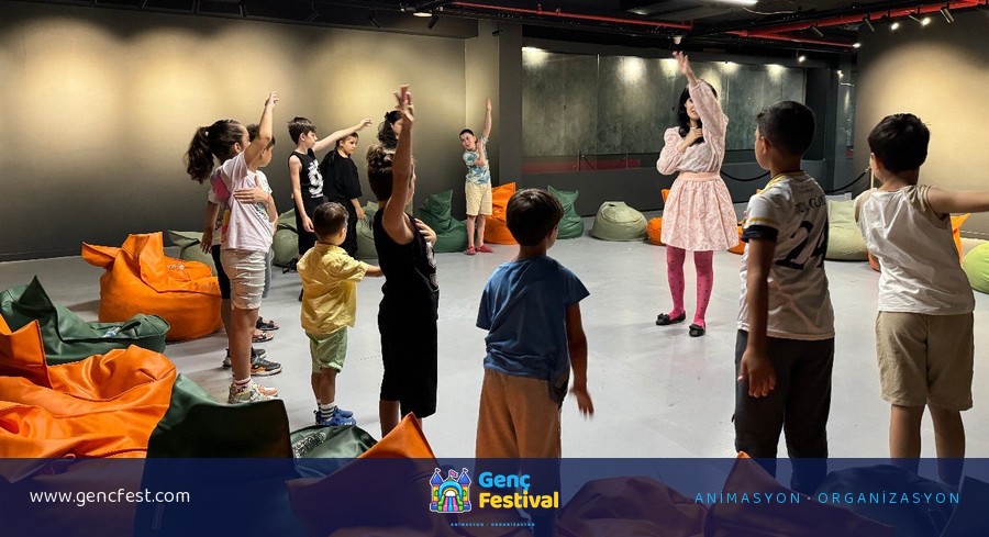 Kars'ta Drama Atölyesi etkinliği